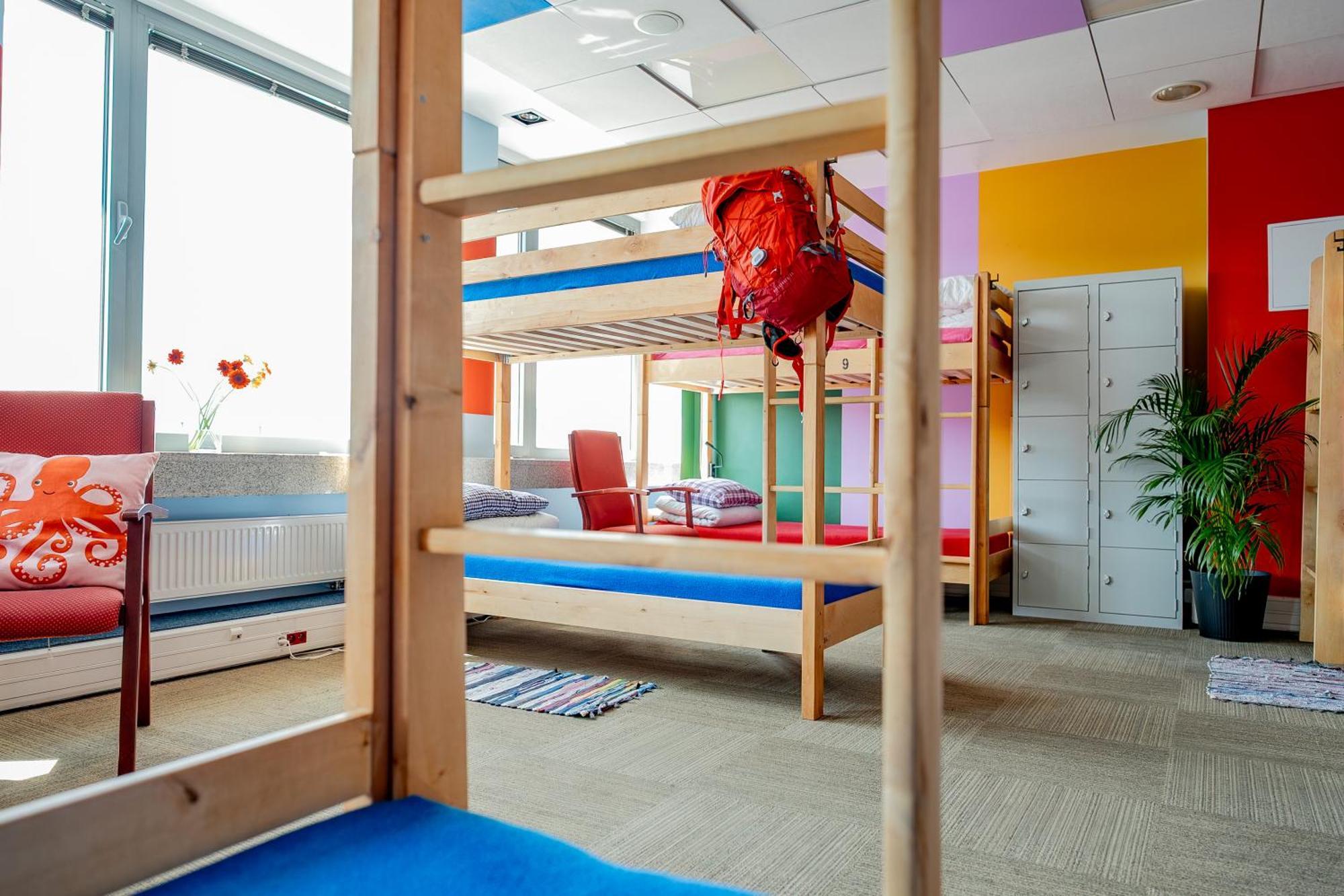 Hostel Szafarnia 10 *