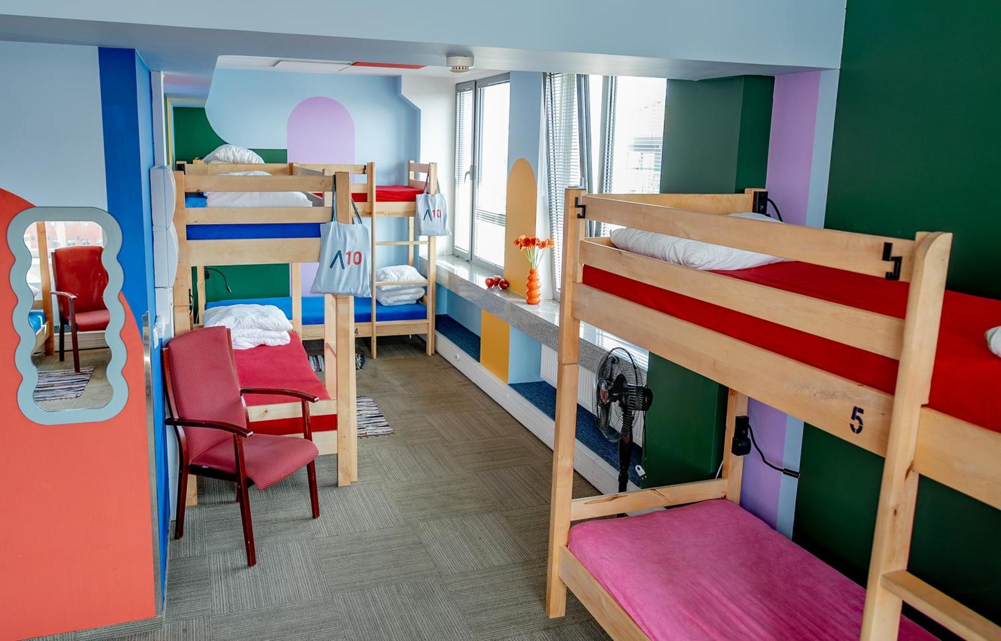 Hostel Szafarnia 10 *